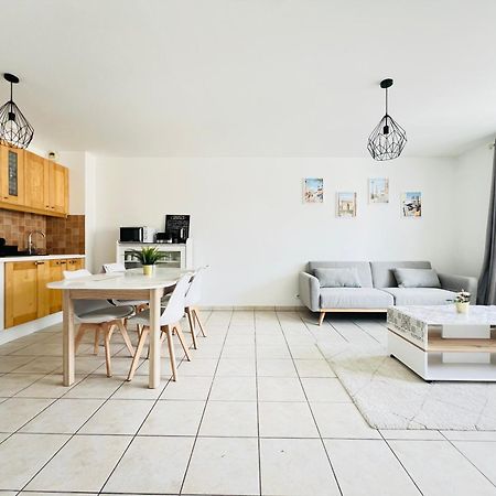 Appartement Coquelicot 25Km Paris Et Disney Pontault-Combault Exterior photo