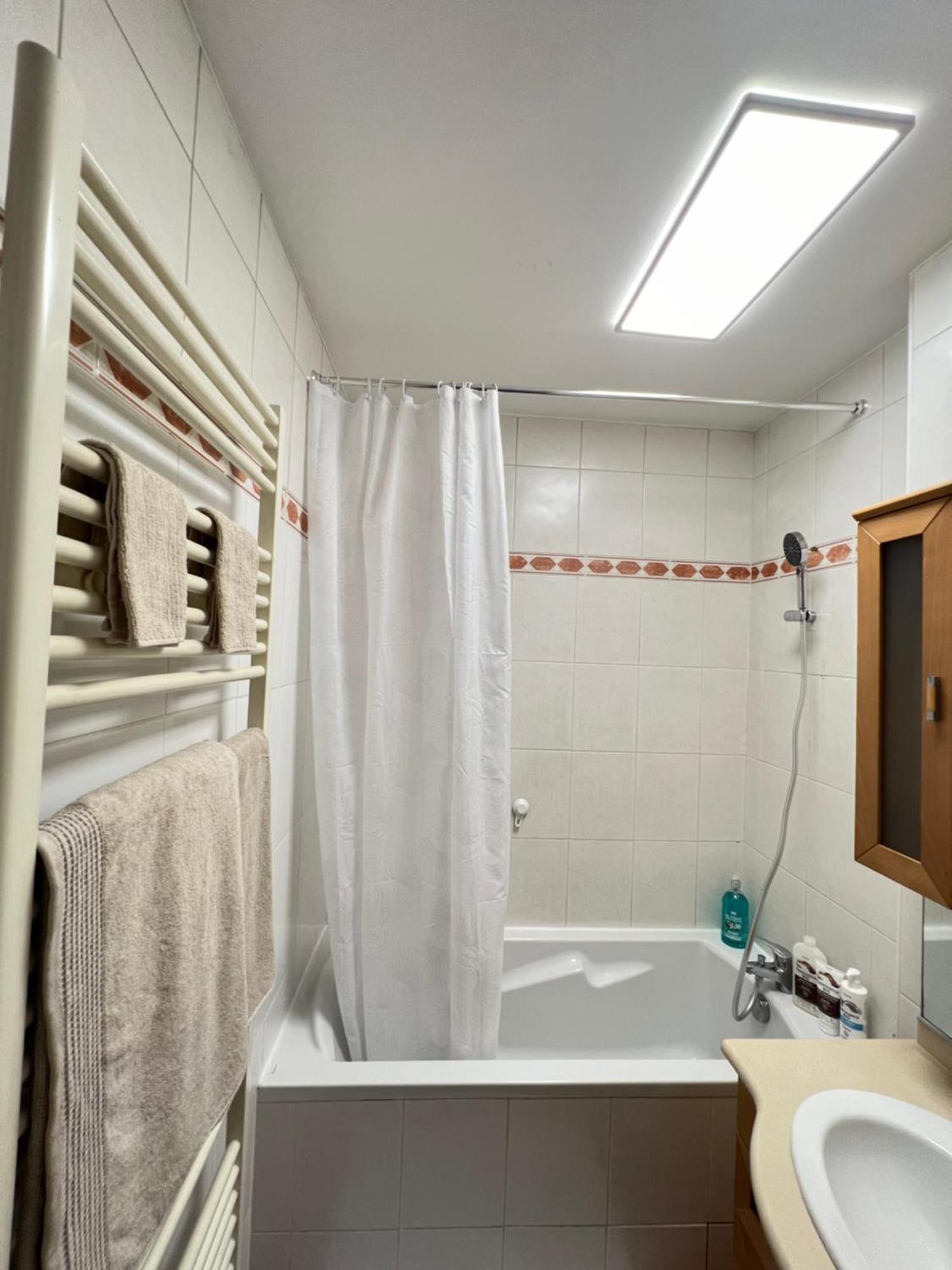 Appartement Coquelicot 25Km Paris Et Disney Pontault-Combault Exterior photo