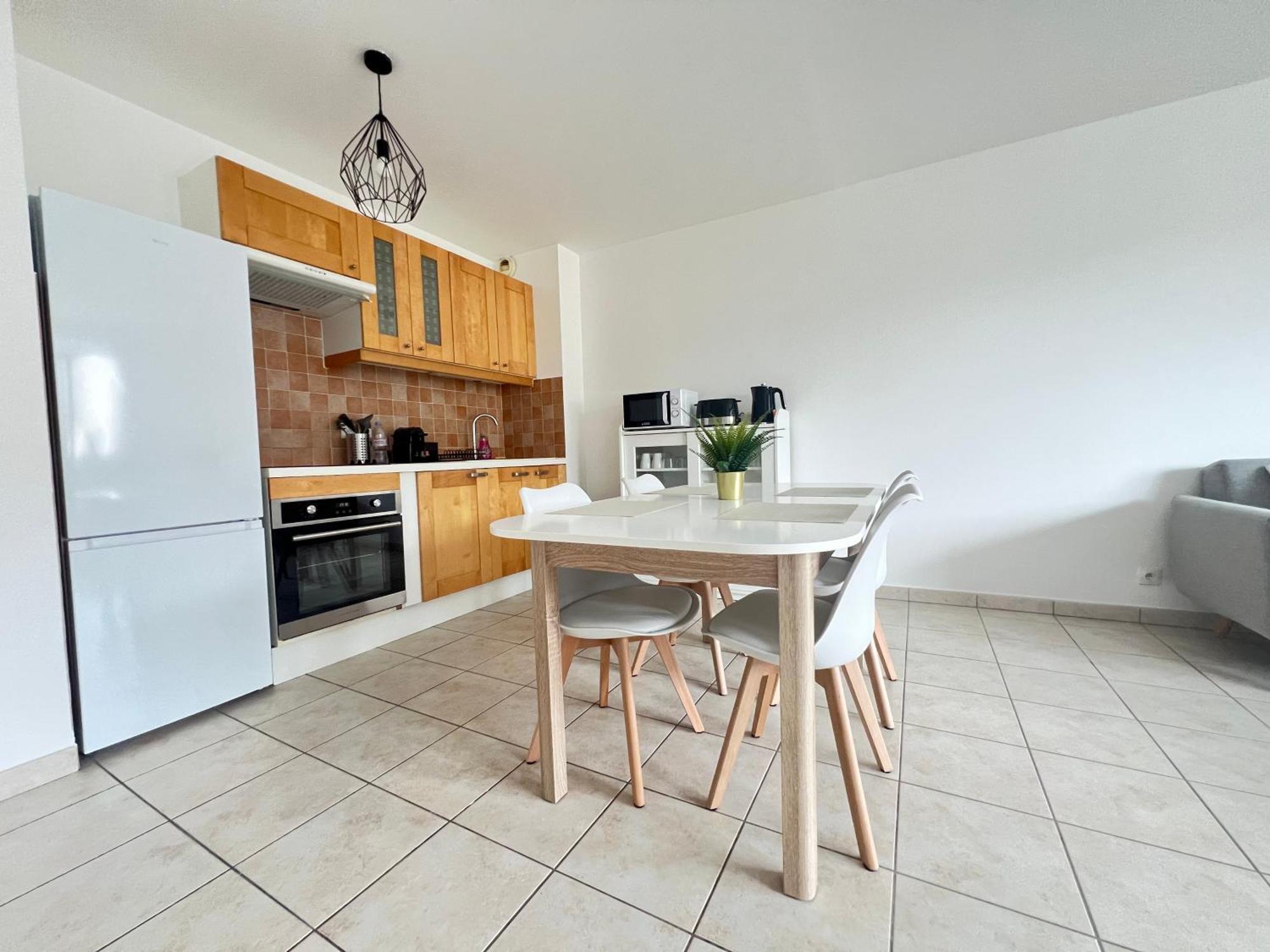Appartement Coquelicot 25Km Paris Et Disney Pontault-Combault Exterior photo